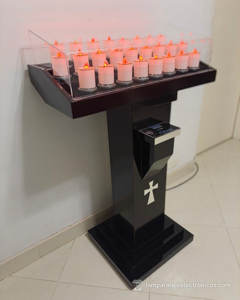 Lamparario en Madera – versión de 25 velas