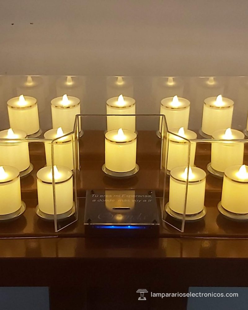 Lamparario Metalico con diseño en acrilico – versión de 26 velas