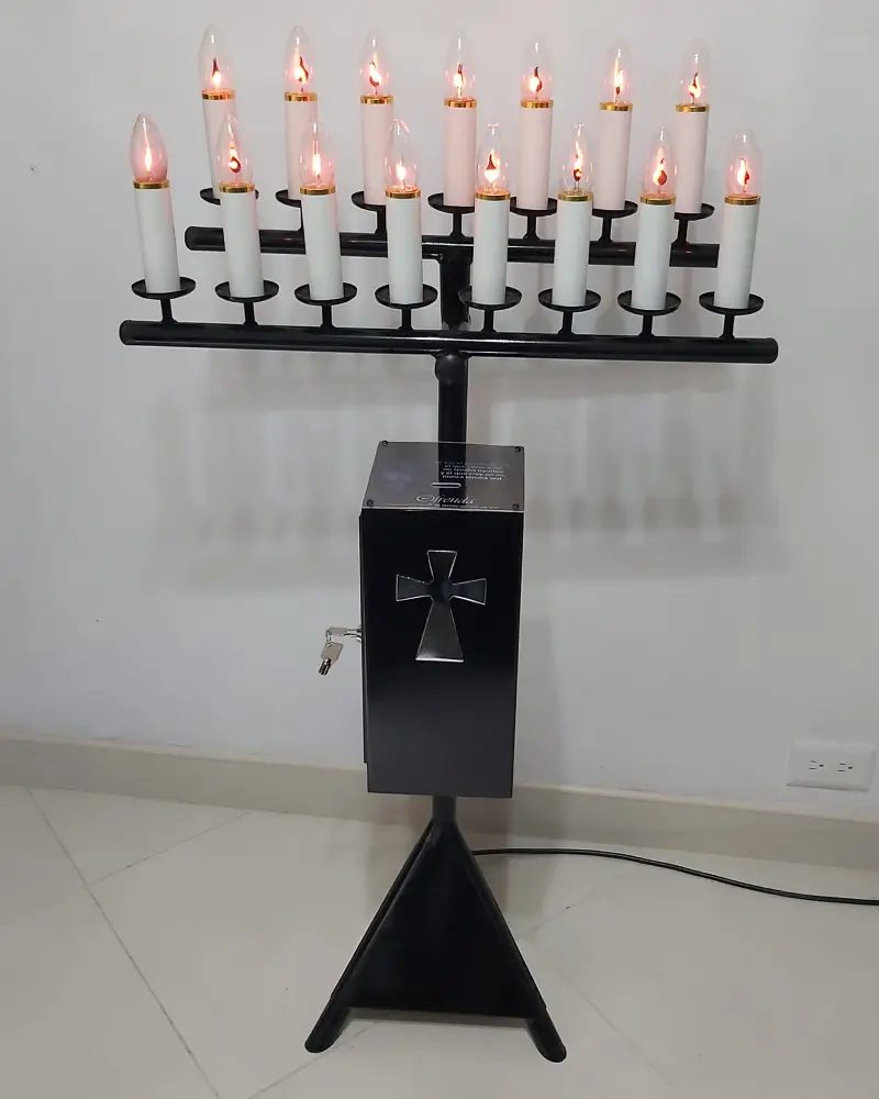 Lamparario en Lámina de 15 Velas