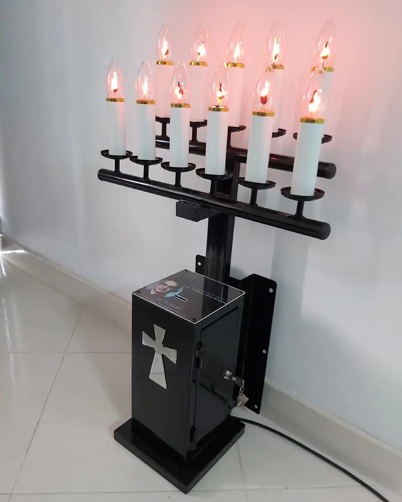 Lamparario en Lámina Negro de 11 Velas – vista 3