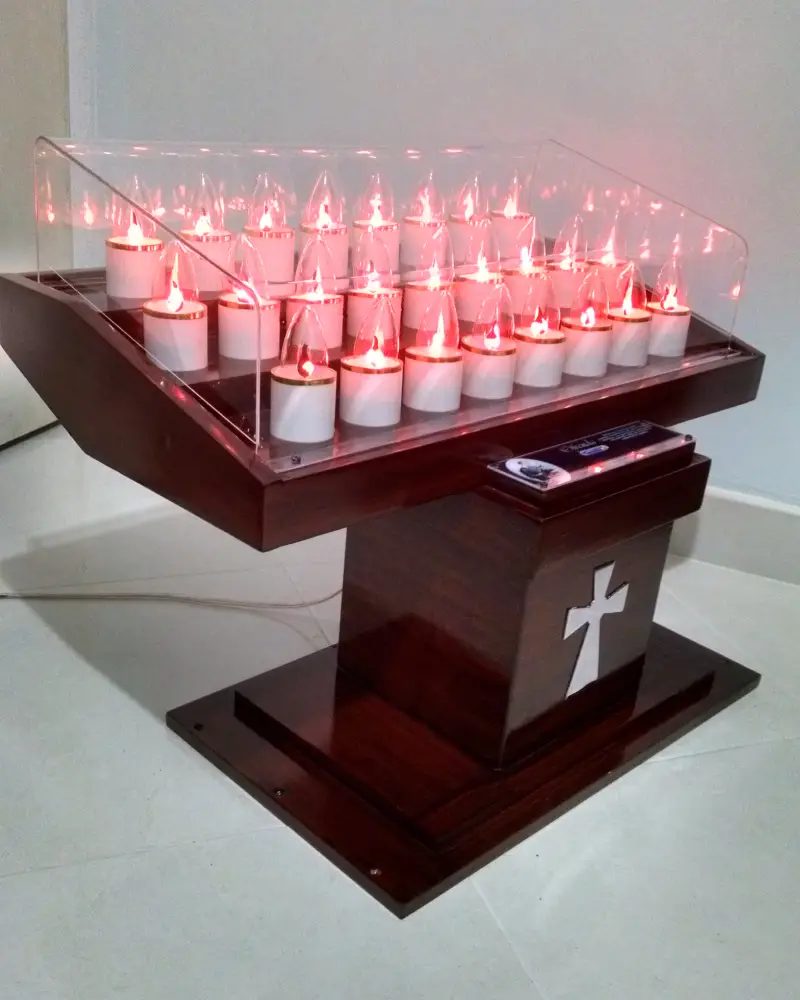Lamparario en Madera de 25 Velas con Alcancía Frontal – vista 4