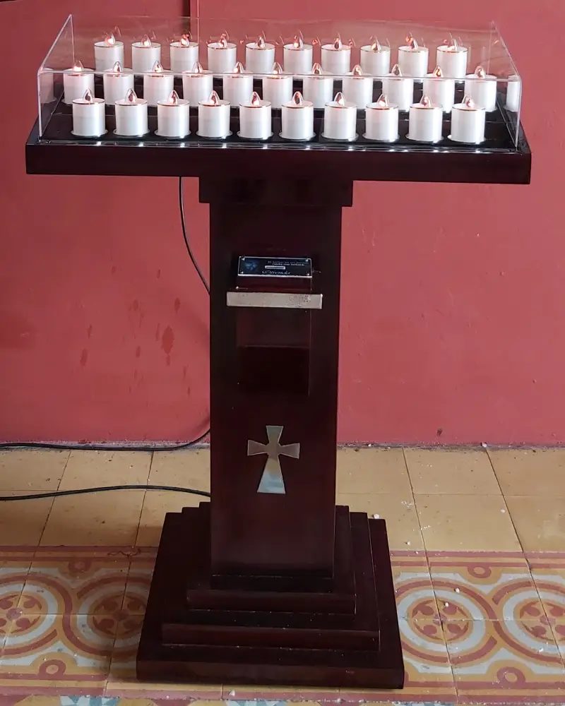 Lamparario en Madera de 31 Velas – vista 3